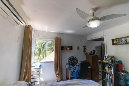 Casa à venda com 485m², 2 quartos e 2 vagas Casa à venda com 485m², 2 quartos e 2 vagasSuíte