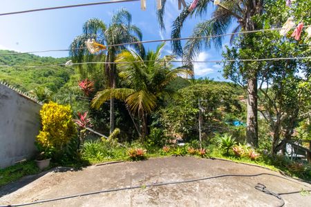 Casa à venda com 485m², 2 quartos e 2 vagas Casa à venda com 485m², 2 quartos e 2 vagasÁrea externa