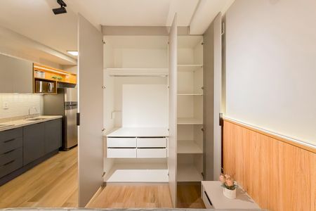 Apartamento para alugar com 30m², 1 quarto e sem vaga Apartamento para alugar com 30m², 1 quarto e sem vagaArmários