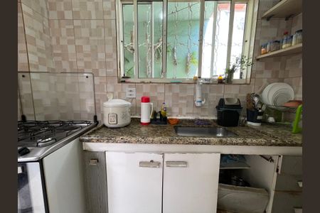 Casa à venda com 250m², 4 quartos e sem vaga Casa à venda com 250m², 4 quartos e sem vagaCozinha