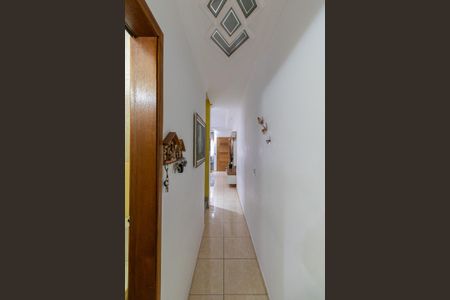 Casa à venda com 220m², 3 quartos e 5 vagasCorredor