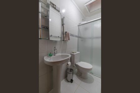 Casa à venda com 220m², 3 quartos e 5 vagasBanheiro 