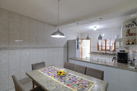 Casa à venda com 220m², 3 quartos e 5 vagasCozinha