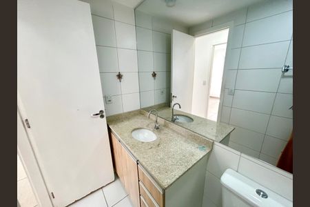 Apartamento para alugar com 51m², 2 quartos e 1 vaga Apartamento para alugar com 51m², 2 quartos e 1 vagaBanheiro