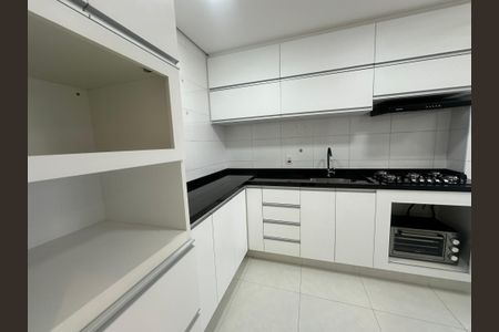 Apartamento para alugar com 60m², 2 quartos e 1 vagaCozinha