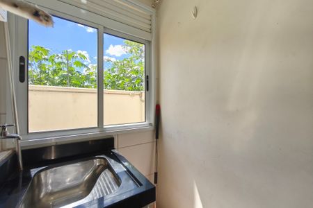 Apartamento para alugar com 58m², 2 quartos e 1 vagaÁrea de Serviço