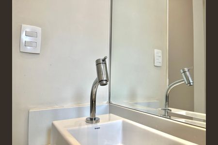 Apartamento à venda com 60m², 2 quartos e 2 vagasBanheiro