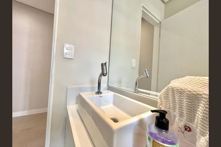 Apartamento à venda com 60m², 2 quartos e 2 vagasBanheiro