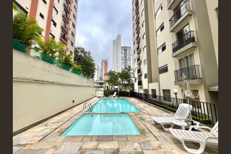 Apartamento à venda com 60m², 2 quartos e 2 vagasÁrea comum - Piscina