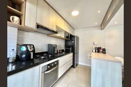 Apartamento à venda com 60m², 2 quartos e 2 vagasCozinha