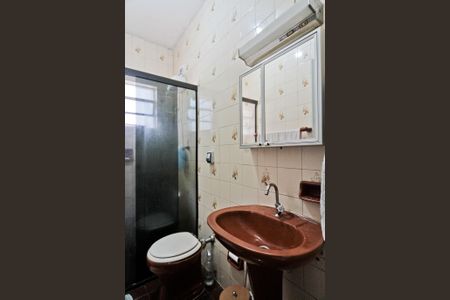 Casa à venda com 176m², 3 quartos e 2 vagasBanheiro