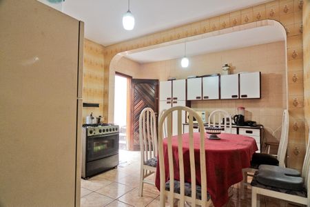 Casa à venda com 176m², 3 quartos e 2 vagasCozinha