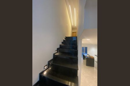 Casa à venda com 3 quartos, 101m² em Jardim Santa Maria, São Paulo