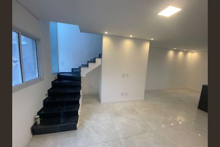 Casa à venda com 3 quartos, 101m² em Jardim Santa Maria, São Paulo