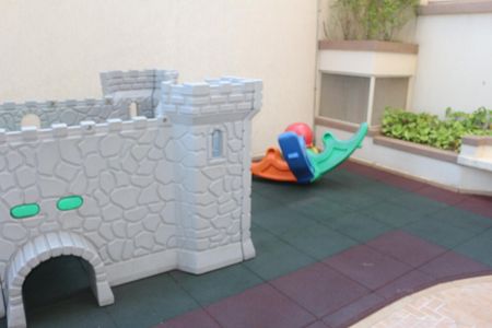 Apartamento à venda com 70m², 2 quartos e 2 vagasÁrea comum - Playground