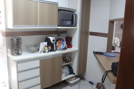 Apartamento à venda com 70m², 2 quartos e 2 vagasCozinha
