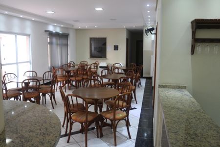 Apartamento à venda com 70m², 2 quartos e 2 vagasÁrea comum - Salão de festas