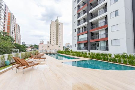 Apartamento para alugar com 55m², 2 quartos e 1 vaga Apartamento para alugar com 55m², 2 quartos e 1 vagaÁrea comum - Piscina