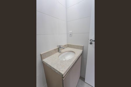 Apartamento para alugar com 55m², 2 quartos e 1 vaga Apartamento para alugar com 55m², 2 quartos e 1 vagaBanheiro da suíte
