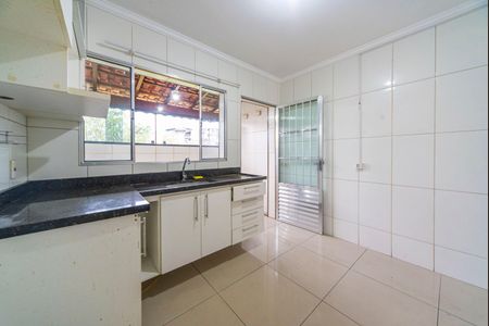 Casa de condomínio para alugar com 60m², 2 quartos e 1 vagaCozinha 
