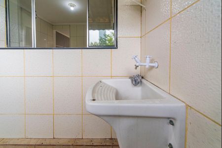 Casa de condomínio para alugar com 60m², 2 quartos e 1 vagaÁrea de Serviço