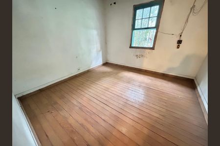 Casa à venda com 200m², 3 quartos e 5 vagas Casa à venda com 200m², 3 quartos e 5 vagasQuarto 3