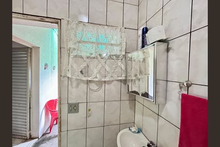 Casa à venda com 200m², 3 quartos e 5 vagas Casa à venda com 200m², 3 quartos e 5 vagasBanheiro 1