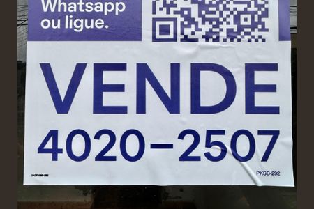 Casa à venda com 200m², 3 quartos e 5 vagas Casa à venda com 200m², 3 quartos e 5 vagasCódigo da placa PKSB-292