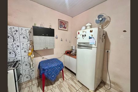 Casa à venda com 200m², 3 quartos e 5 vagas Casa à venda com 200m², 3 quartos e 5 vagasCozinha