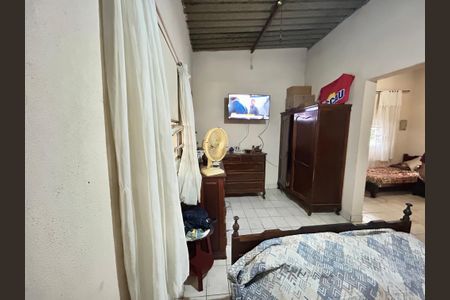 Casa à venda com 200m², 3 quartos e 5 vagas Casa à venda com 200m², 3 quartos e 5 vagasQuarto 1