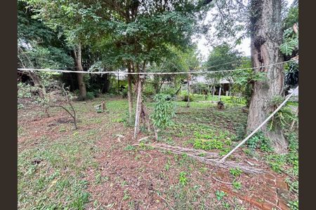 Casa à venda com 200m², 3 quartos e 5 vagas Casa à venda com 200m², 3 quartos e 5 vagasQuintal