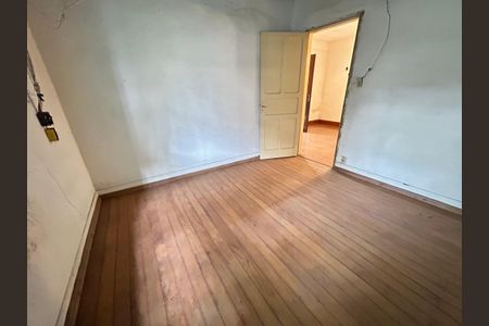 Casa à venda com 200m², 3 quartos e 5 vagas Casa à venda com 200m², 3 quartos e 5 vagasQuarto 3