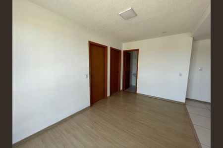 Sala de apartamento para alugar com 2 quartos, 48m² em Santo Afonso, Novo Hamburgo