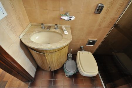 Casa para alugar com 190m², 3 quartos e 2 vagasBanheiro Social