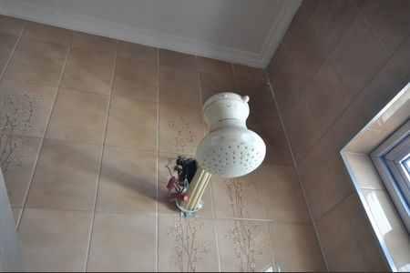 Casa para alugar com 190m², 3 quartos e 2 vagasBanheiro Social