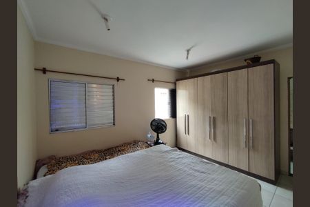 Casa à venda com 125m², 3 quartos e 3 vagasQuarto dos fundos 