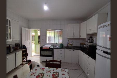 Casa à venda com 125m², 3 quartos e 3 vagasCozinha - Armários