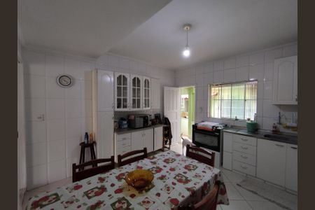 Casa à venda com 125m², 3 quartos e 3 vagasCozinha - Armários