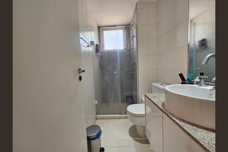 Apartamento à venda com 233m², 4 quartos e 3 vagasBanheiro da Suíte 3