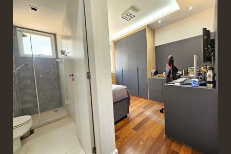 Apartamento à venda com 233m², 4 quartos e 3 vagasSuíte 2