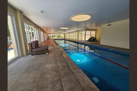 Apartamento à venda com 233m², 4 quartos e 3 vagasPiscina Coberta