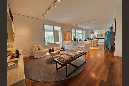 Apartamento à venda com 233m², 4 quartos e 3 vagasSala