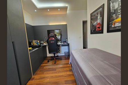 Apartamento à venda com 233m², 4 quartos e 3 vagasSuíte 2