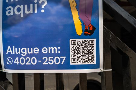 Casa para alugar com 220m², 4 quartos e 3 vagasFachada