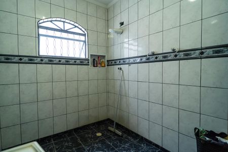 Casa para alugar com 220m², 4 quartos e 3 vagasBanheiro