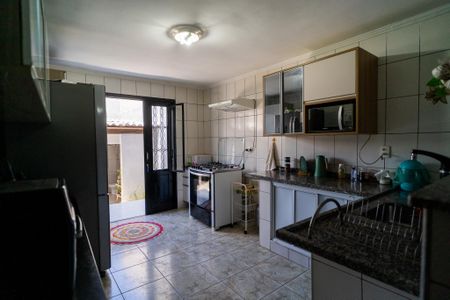 Casa para alugar com 220m², 4 quartos e 3 vagasCozinha