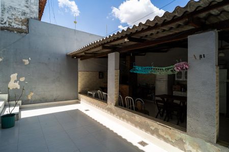 Casa para alugar com 220m², 4 quartos e 3 vagasÁrea de Serviço