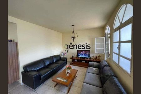 Casa à venda com 3 quartos, 213m² em Betânia, Belo Horizonte