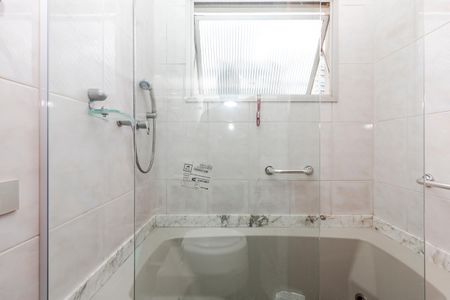 Apartamento para alugar com 140m², 3 quartos e 2 vagasBanheiro da Suíte