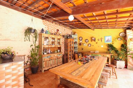 Casa à venda com 360m², 3 quartos e 4 vagasÁrea Gourmet